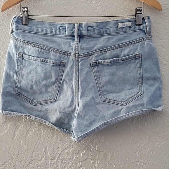 Brandy Melville Denim Shorts Size 29 - Picture 2 of 9